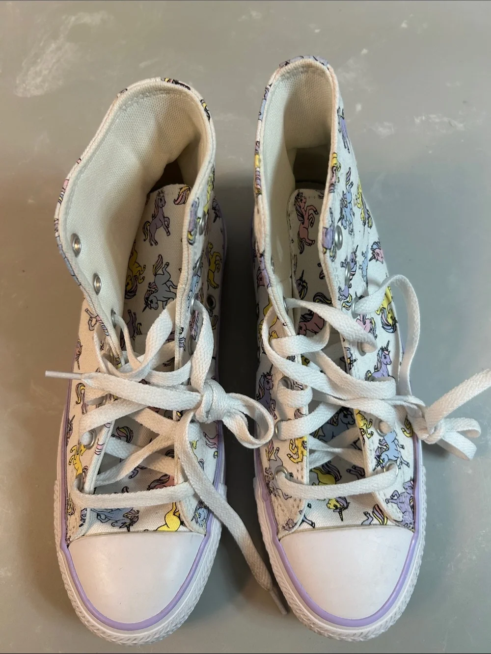 Converse Kids Unicorn Print High Top Sneakers in White and Pastel